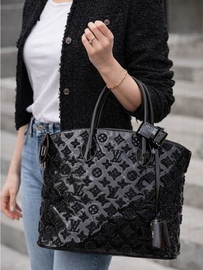 Authentic Louis Vuitton Fascination Vernis Tote bag with Certificate